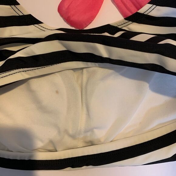 Xhilaration bikini top  - Picture 4 of 7